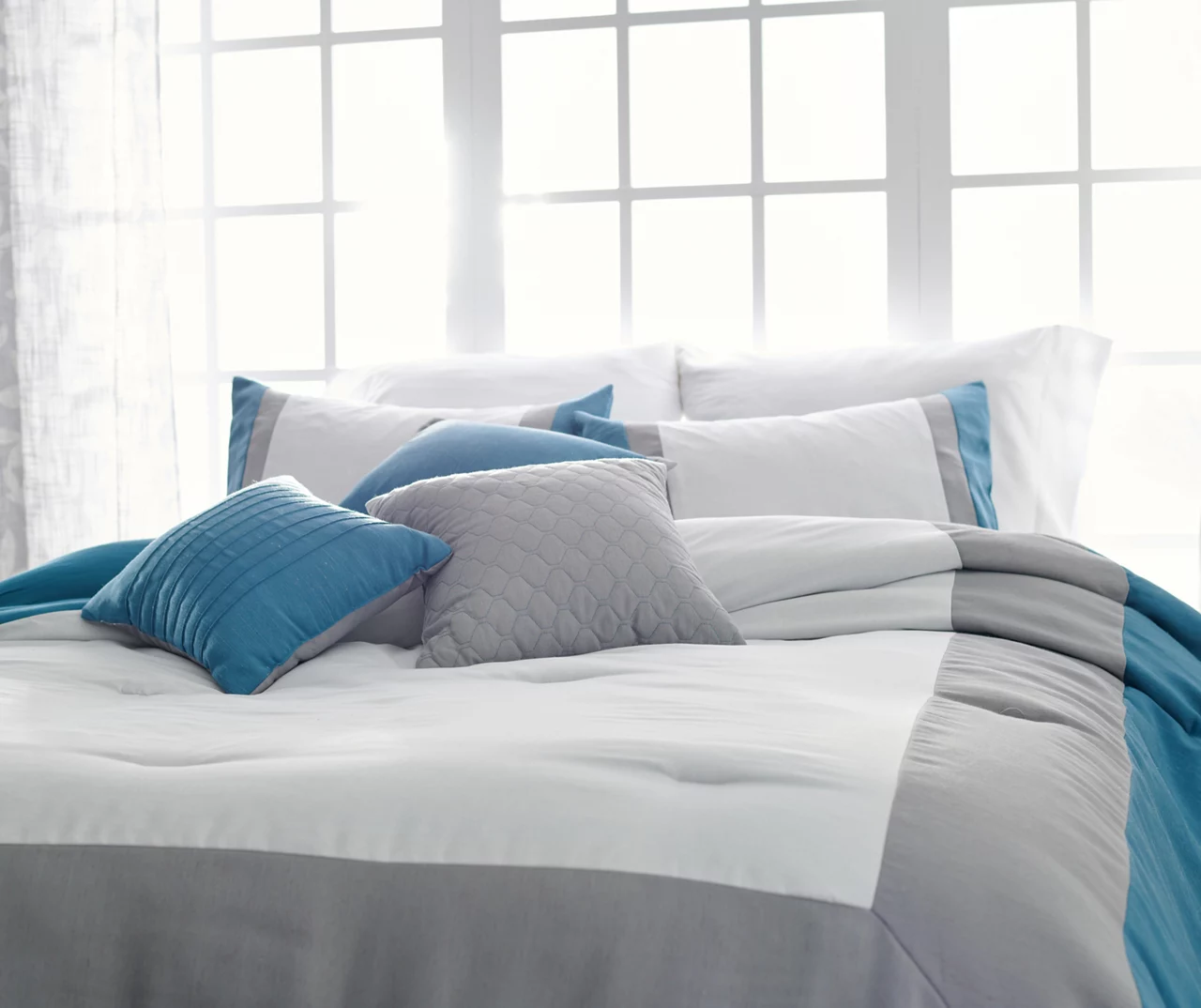Vittorio Teal & Gray Comforter Set - Image 3