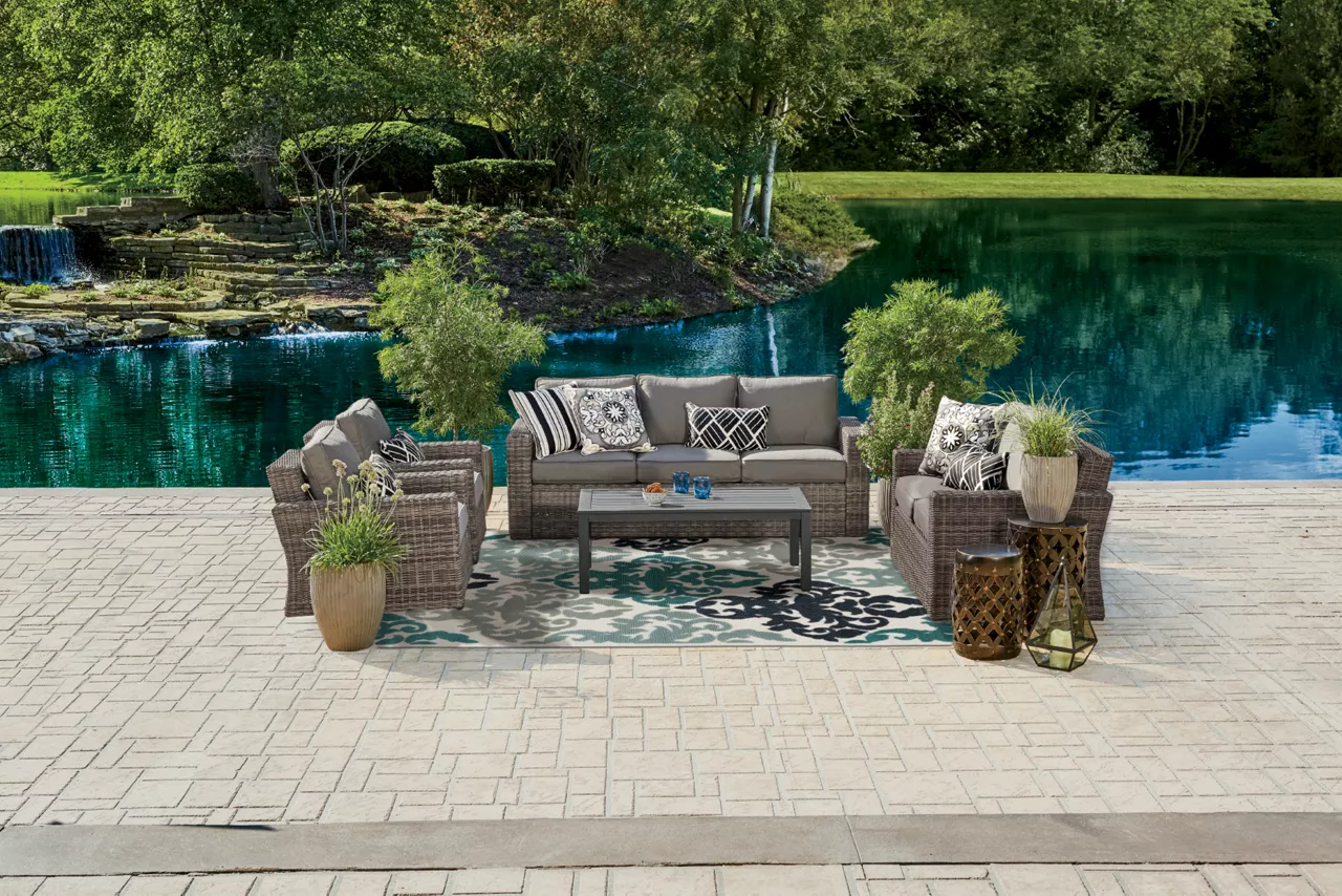Broyhill Eastlake Teal & Gray Damask Outdoor Area Rug - Image 5